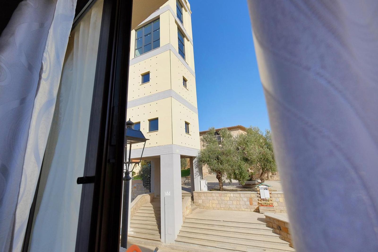 Su Nuraghe Hotel Sant'Anna Arresi Bagian luar foto