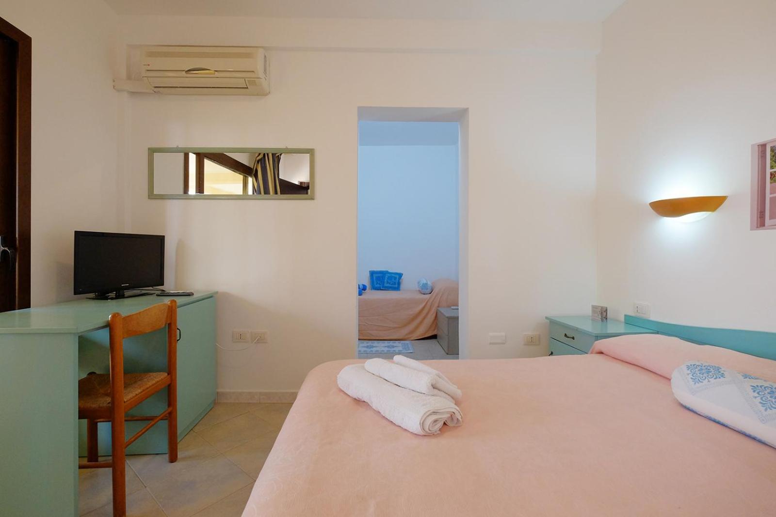 Su Nuraghe Hotel Sant'Anna Arresi Bagian luar foto
